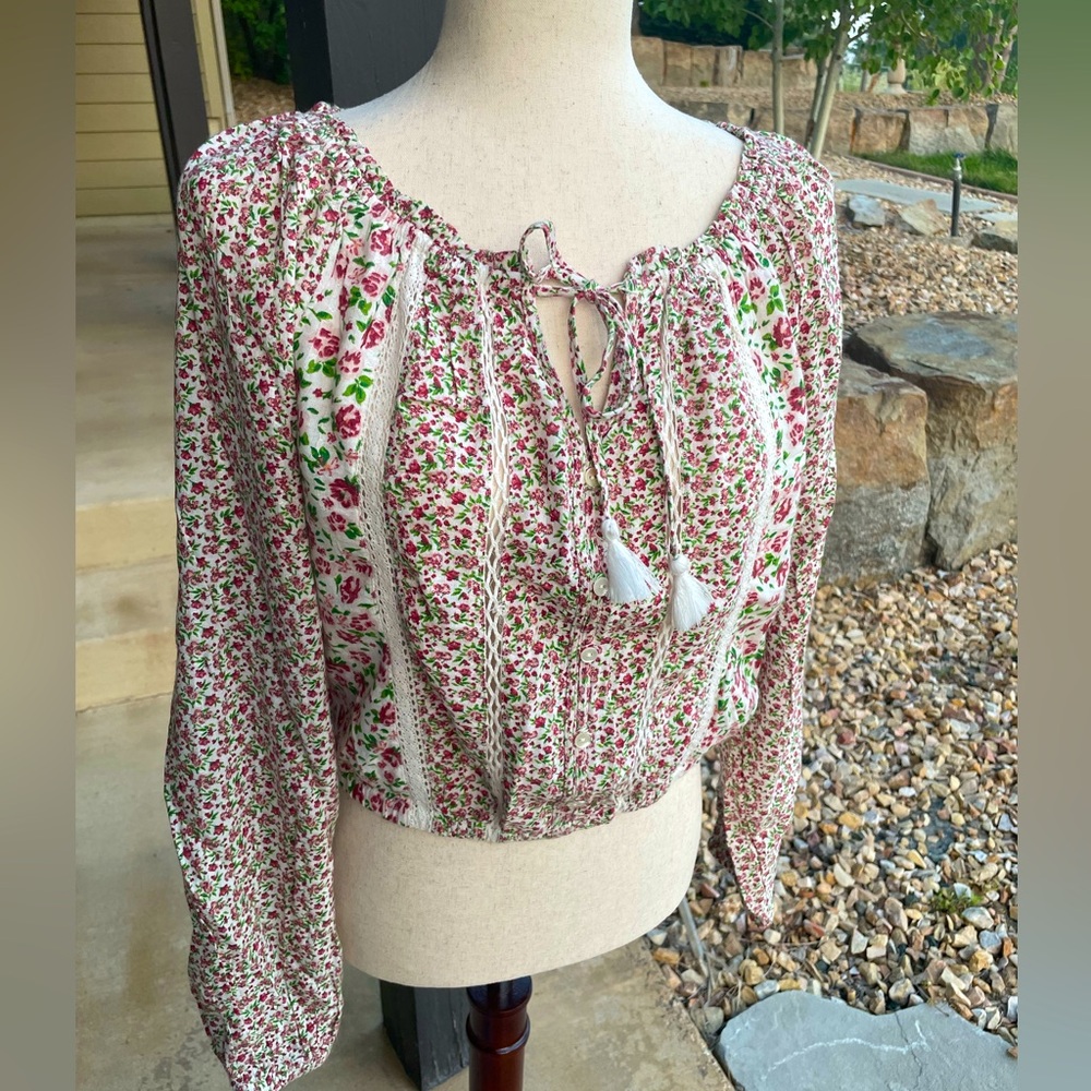 Boho hippie pink floral peasant blouse